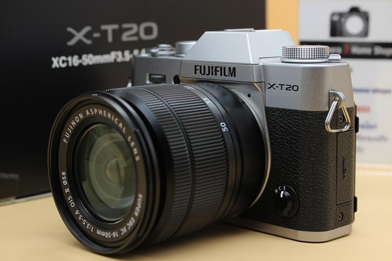 ขาย Fuji X-T20 + lens XC 16-50mm(สีเงิน) สภาพสวย อดีตประกันศูนย์ ใช้งานน้อย เมนูไทย มีWiFiในตัว จอติดฟิล์มแล้ว อุปกรณ์ครบกล่อง   อุปกรณ์และรายละเอียดของสิน